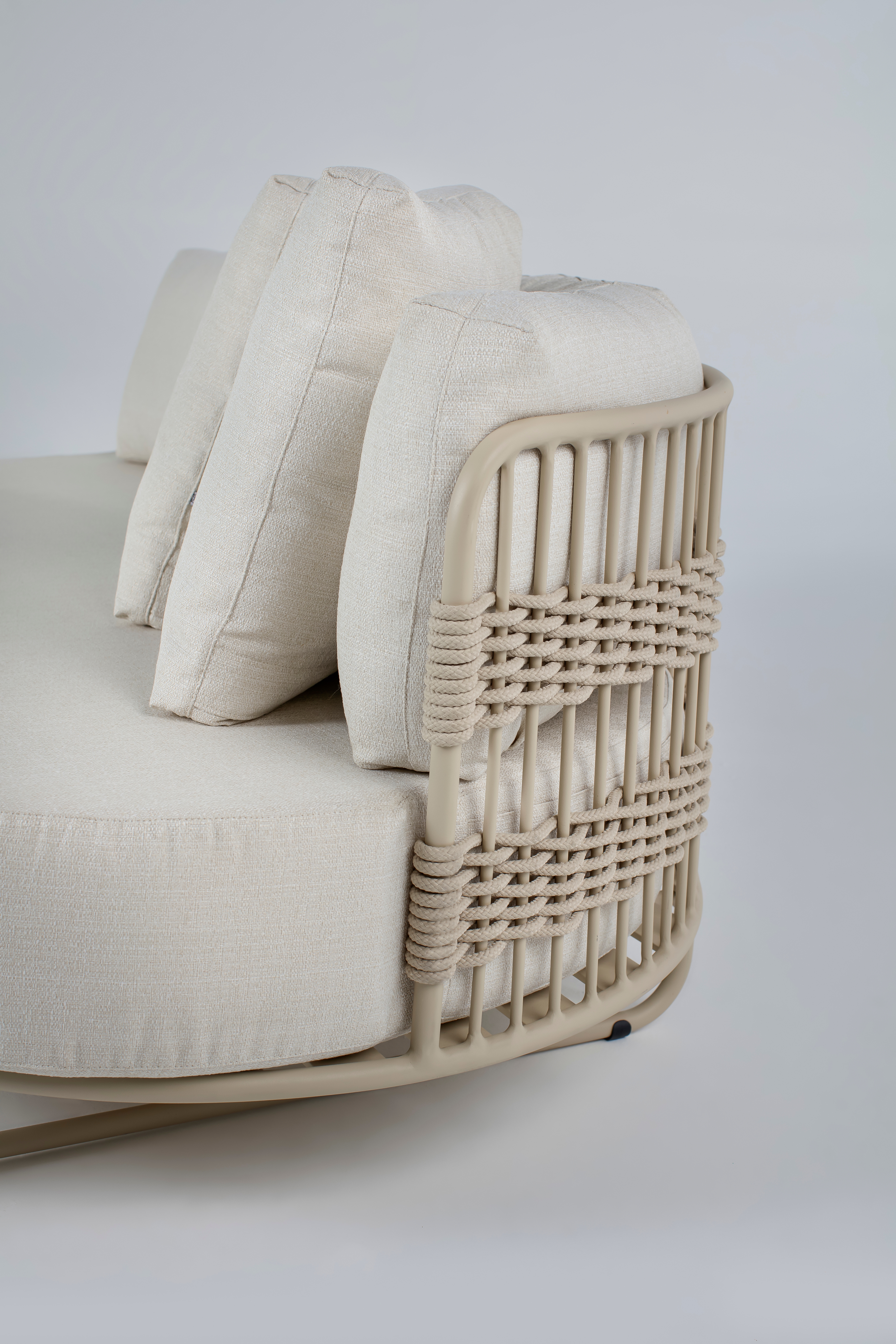 Chaise Contorno