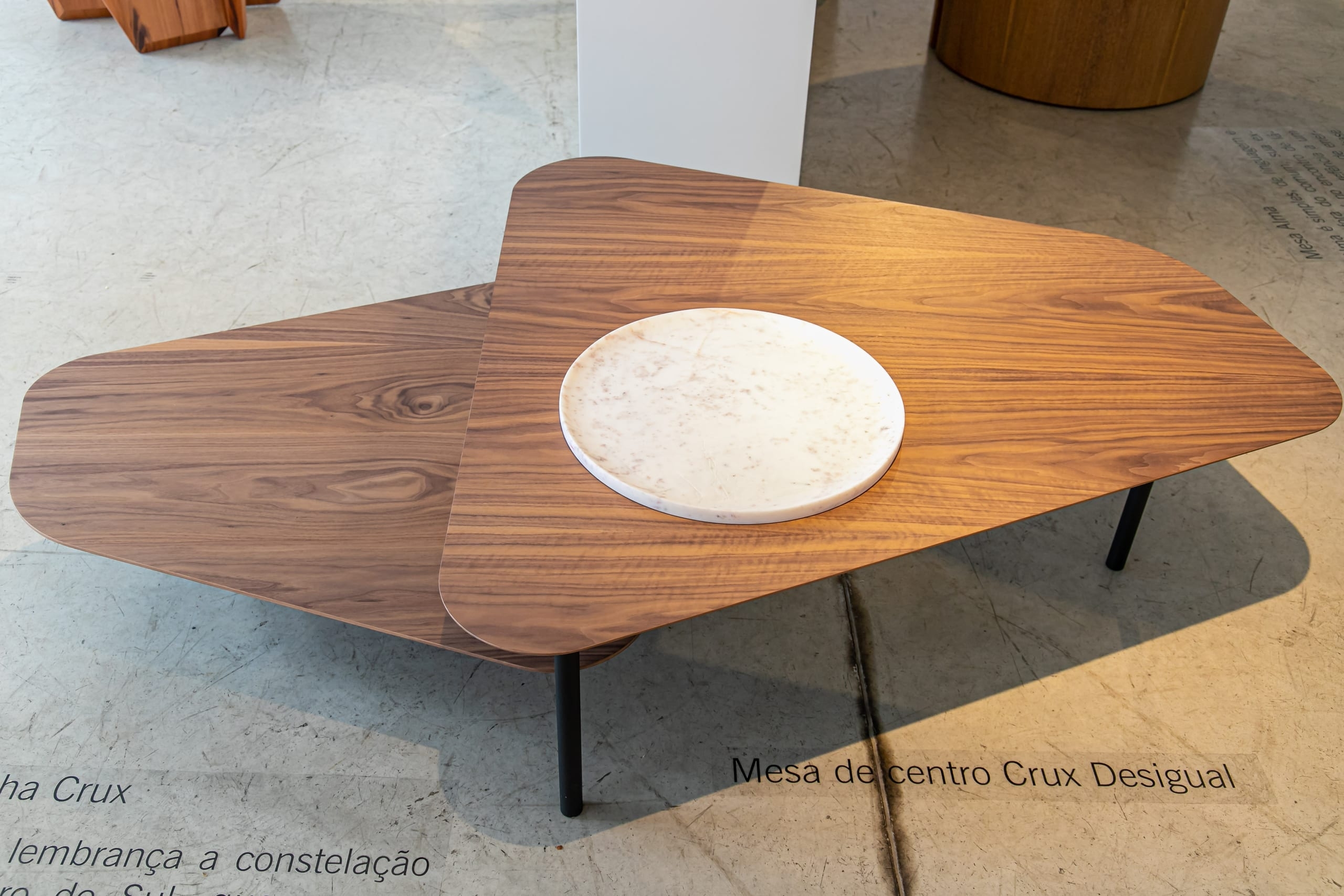 Mesa de Centro Crux Desigual