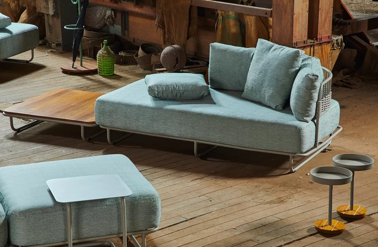 Chaise Contorno