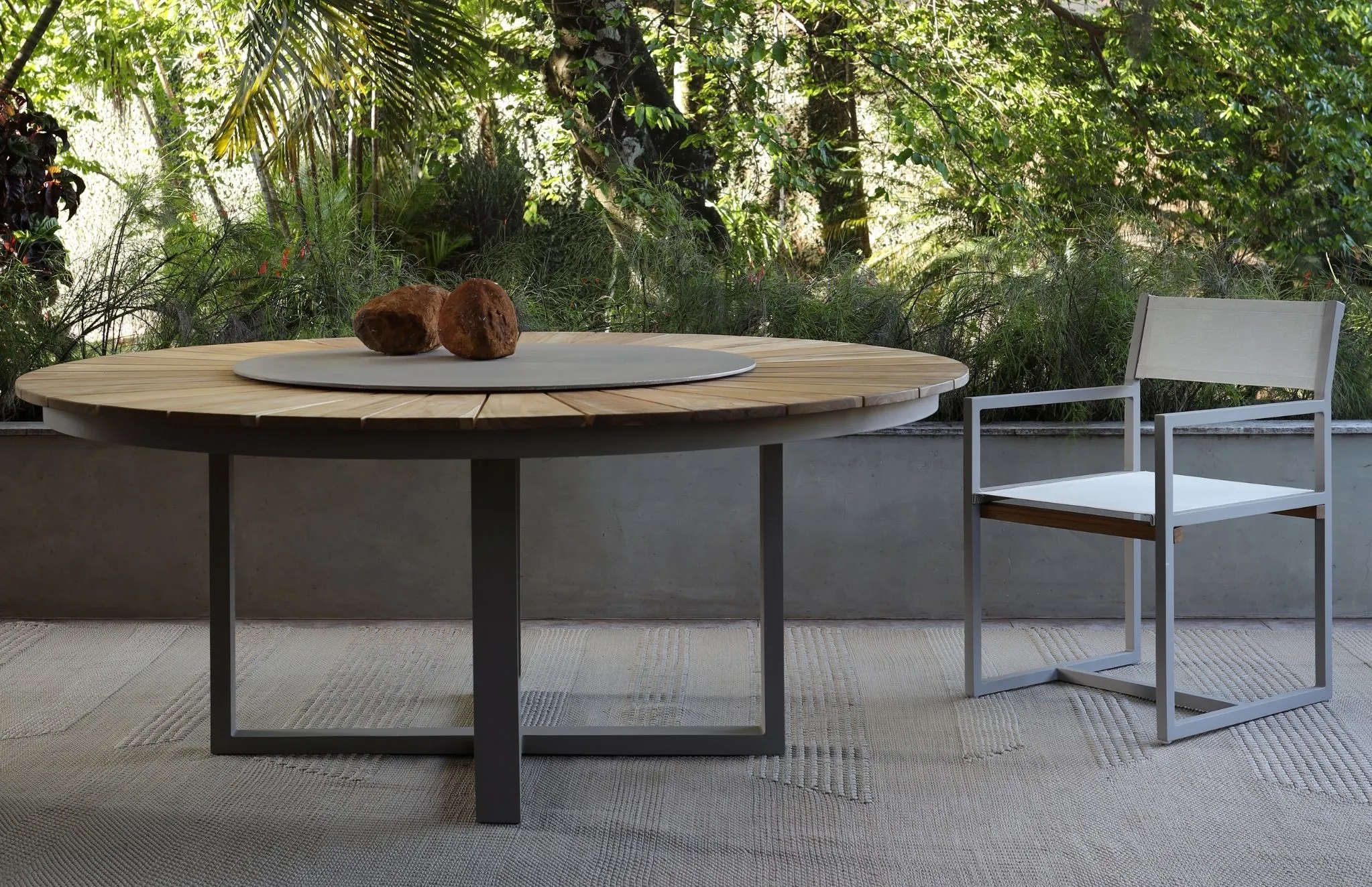 Mesa de Jantar com Tampo Giratório Quadra